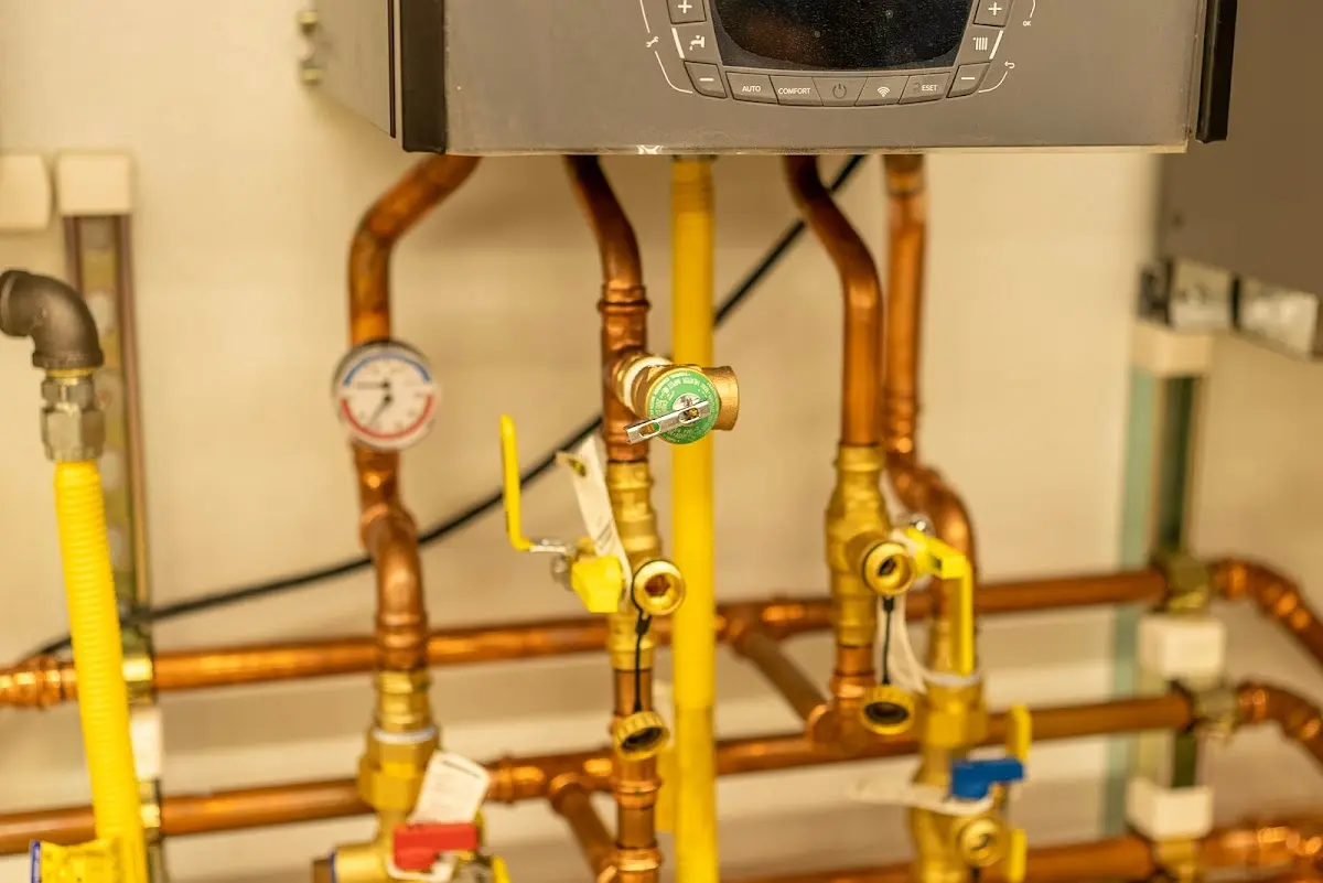 Licensed technician providing Slab Leak Repair for a homeowner in Loudon